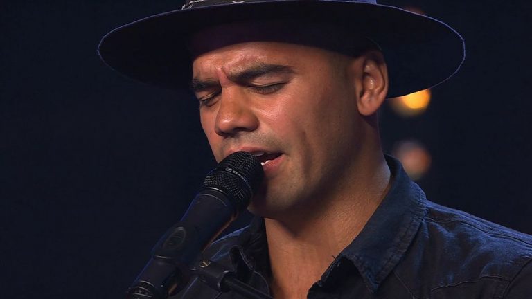 Venezolano Daniel Huen sorprende en Got Talent España tocando con su celular